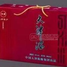 紅瓷瓶酒