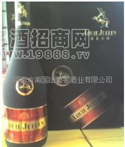 人頭馬干紅葡萄酒