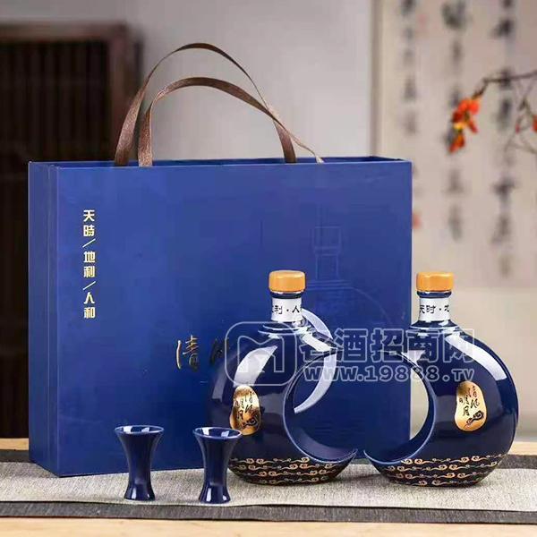 藍(lán)色瓶裝白酒禮盒裝