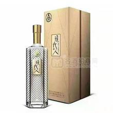 現(xiàn)代人酒 濃香型白酒招商透明玻璃瓶盒裝500ml