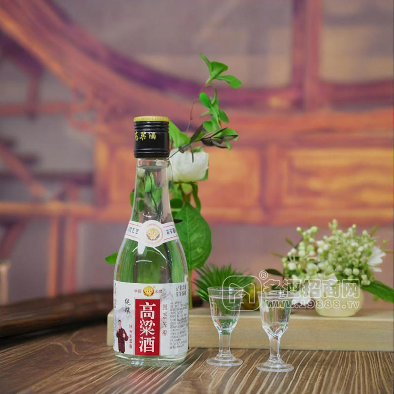 鵬貴緣純糧高粱酒42度白酒廠家招商瓶裝